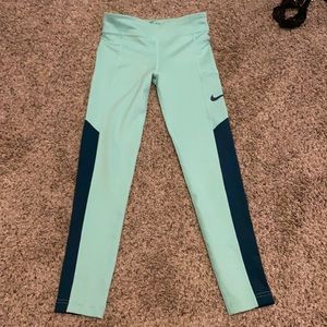 Nike leggings